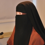 Латвийская мусульманка: раньше меня не замечали, а теперь относятся враждебно