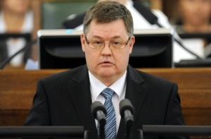 Депутат Сержантс призвал воздержаться от нападок на Хиллари Клинтон