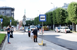 На улице Бривибас началась перестройка теплосетей: возможны пробки