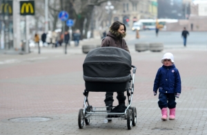 В Латвии выросла рождаемость, но умирают по-прежнему больше