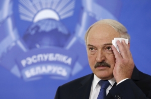 Лукашенко похудел на диете Медведева на 13 кг