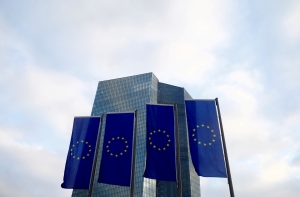 ЕC продлил санкции против граждан России и Украины