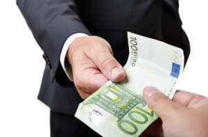 KNAB потратит миллион евро на фальшивые взятки