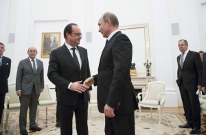 Путин отменил визит в Париж