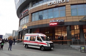 Работник т/ц в Минске рассказал, как задержал нападавшего с топором