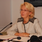 Мурниеце не смогла объяснить отсутствие земессаргов среди депутатов нацблока