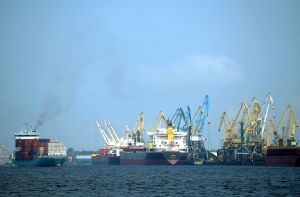 Газета: Россия решила «добить» латвийские порты