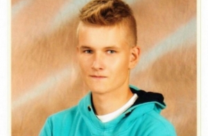 Отчаявшаяся мать пропавшего подростка просит сына вернуться домой