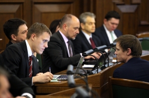 Нацблок обвиняет президента в нарушении Конституции из-за русского языка