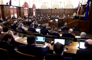 Twitter спорит о роспуске Сейма: какой смысл, если избиратели все те же?