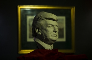 Парикмахерская в Петербурге предлагает прическу в стиле Трампа