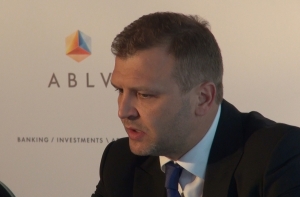 Совладелец ABLV Bank Олег Филь женился на журналистке