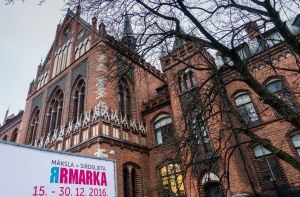 В Латвийской академии художеств открылась традиционная «JARMARKA»