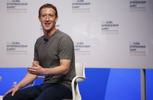 Facebook начнет проверять новости на достоверность