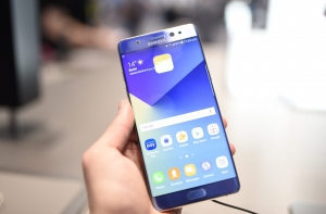 Названа причина взрывов Samsung Galaxy Note 7