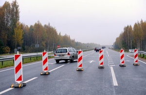 На отдельных участках дорог введены ограничения веса транспорта
