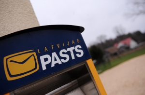 Переполох на почте: 91-летний мужчина пришел за пенсией с пистолетом