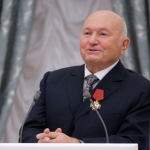 Лужков опроверг сообщения о своей клинической смерти