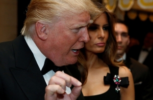 Опрос: большинство американцев не верят в способности Трампа