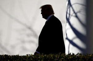 Опрос: 36% американцев довольны первой неделей работы Трампа