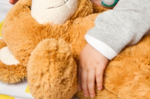 В Тукумсе пьяные родители ночью вывели малыша погулять: ребенок изъят из семьи