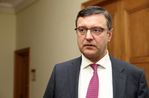Министр: полностью отменить подоходный налог на пенсии не получится