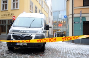 5-летний мальчик сообщил об умершем отце с балкона многоквартирного дома