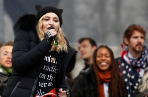 Мадонна попыталась оправдаться за «f*ck you» в адрес Трампа