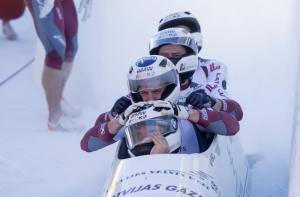 Латвийские бобслеисты одержали двойную победу на этапе Кубка мира