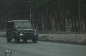 По Риге пронесся очередной лихач на Mercedes Benz