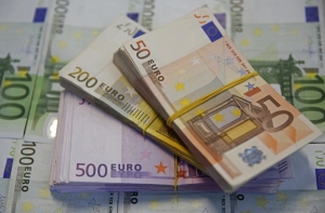 Латвия заняла на международных рынках 650 млн евро