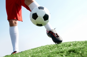 В Анголе перед футбольным матчем задавили 17 человек; игра состоялась