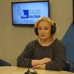 Врач Рижского роддома: наши акушерки вынуждены мыть полы после работы