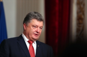 У администрации Порошенко в Киеве установили «памятник лжецу»