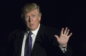 СМИ: на инаугурационном постере Трампа нашли ошибку