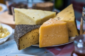 Итальянские сыры и окорок в ванне: из Латвии в Россию пытались провести «запрещенку»