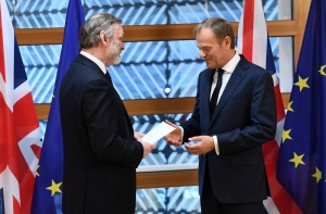 Латвийский Twitter о Brexit: Великобритания подписала себе приговор