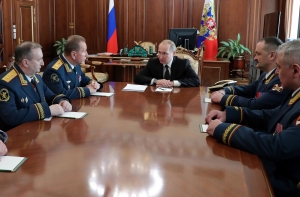 Путин увеличил армию России до 1,9 млн человек