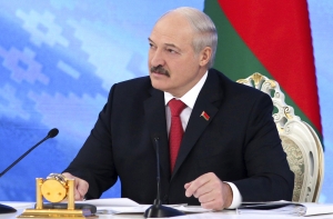 Лукашенко отложил «налог на тунеядцев»