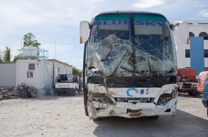 На Гаити автобус врезался в толпу, погибли 34 человека