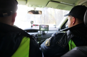 19-летняя девушка на Land Rover разогналась до 154 км/ч