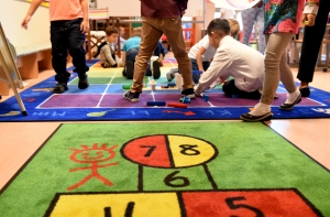 Воспитатели детсада: отдам тебя чужому дяде, оставлю в лесу