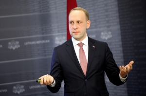 Мурниеце еще несколько недель назад предложила Криевиньшу пост в Сейме
