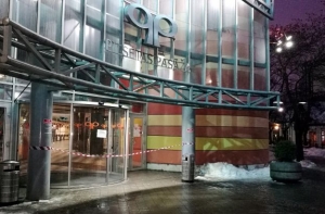 Новые проблемы возникли в торговом центре Елгавы с «отваливающейся плиткой»