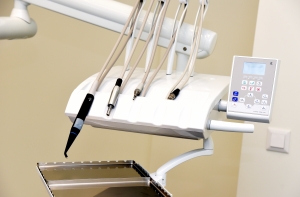 Эксперт о возможном запрете ртути: серебряные пломбы не ядовиты