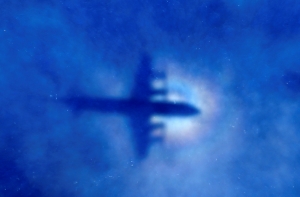 Родственники пассажиров решили искать пропавший MH370 сами