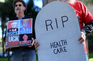 После отмены Obamacare 24 млн американцев лишатся медстраховки