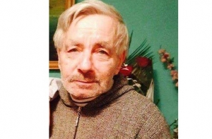 Добровольцы Bezvests с собакой ведут поиски пропавшего в Риге пенсионера