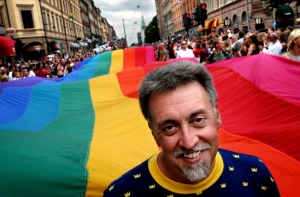Умер активист, придумавший радужный флаг ЛГБТ