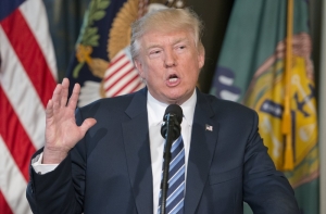 Трамп считает Ле Пен самым сильным кандидатом на выборах во Франции